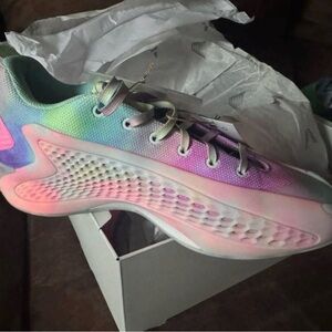 Anthony Edwards 1 Low